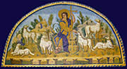Ravenna. Mausoleo di Galla Placidia. Lunetta con la raffigurazione di Cristo Buon Pastore. Vivificate dai precetti di Cristo, le pecorelle si abbeverano ai fiumi del Paradiso.